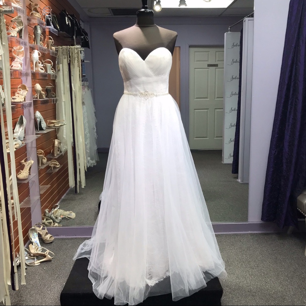 Bonny - Style 6719 - Size 14 - White